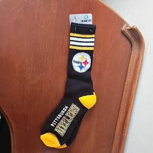For Bare Feet Black and Yellow Steelers Socks